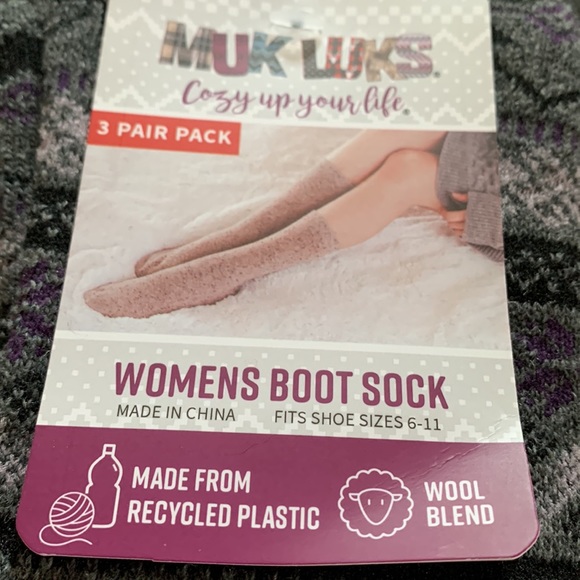 NWT - Muk Luks Women’s Boot Socks - Wool Blend - Sizes 6 - 12 - 6 pairs - Picture 3 of 3